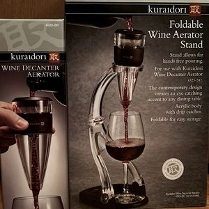 Kuraidori Wine Aerator and Foldable Stand Bundle - NWOT